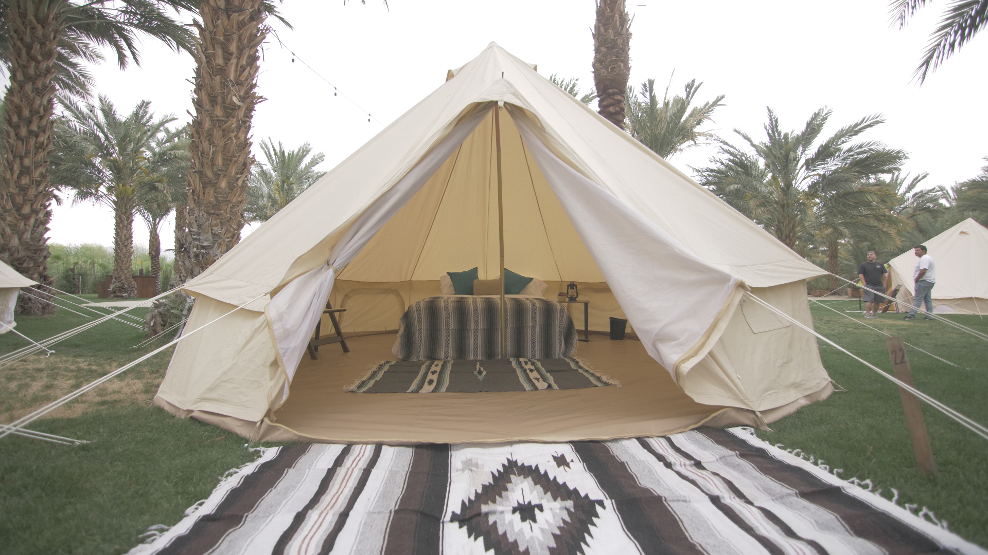 Deluxe Tent ONE BED